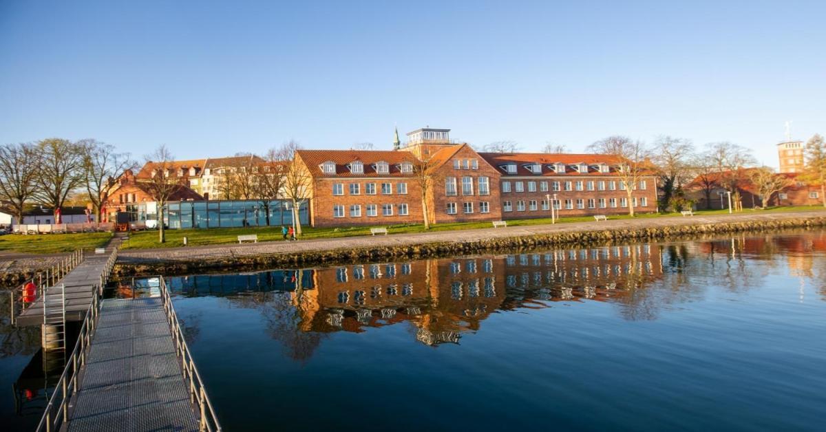 Hotel Hafenresidenz Stralsund Esterno foto