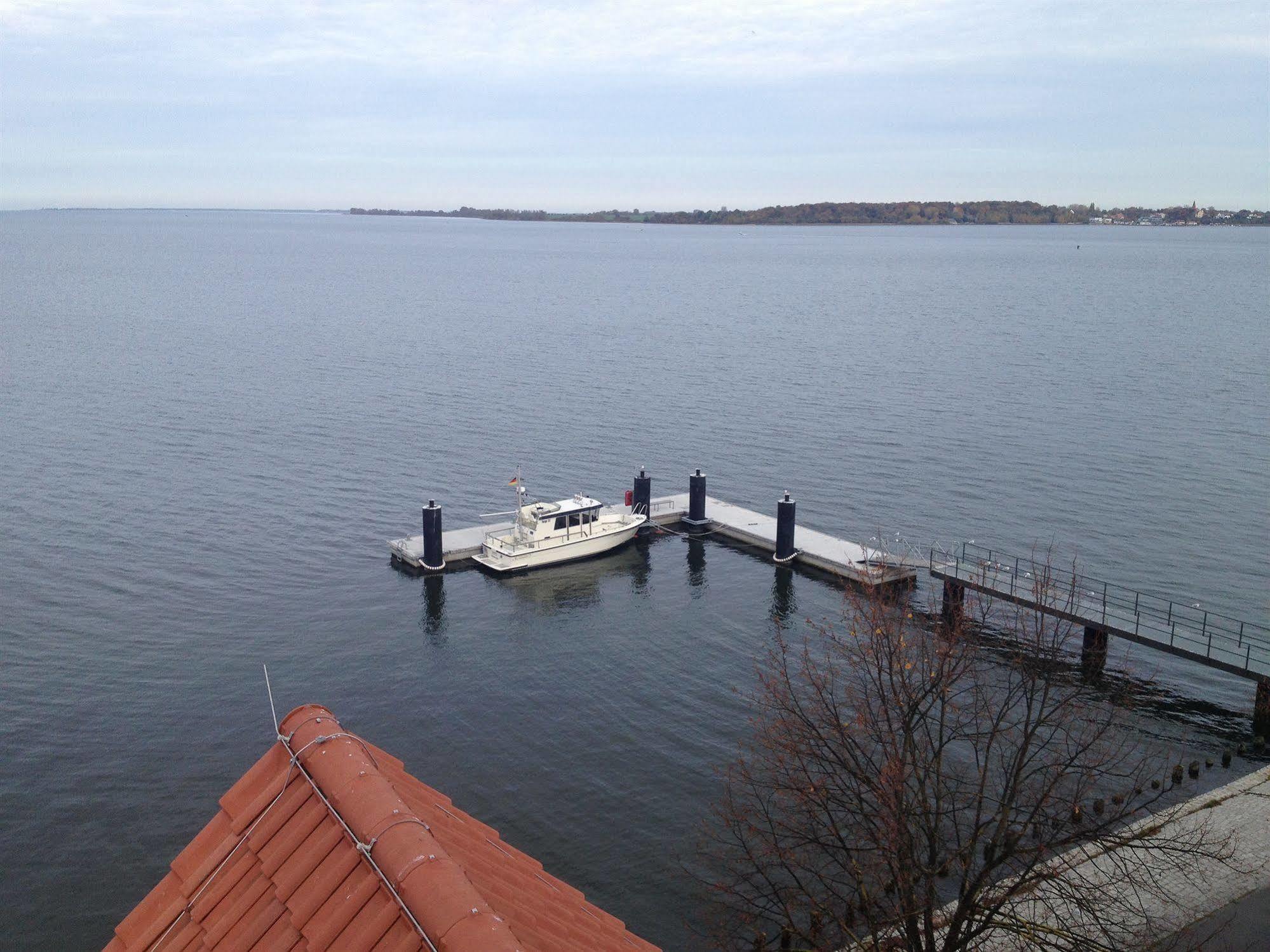Hotel Hafenresidenz Stralsund Esterno foto